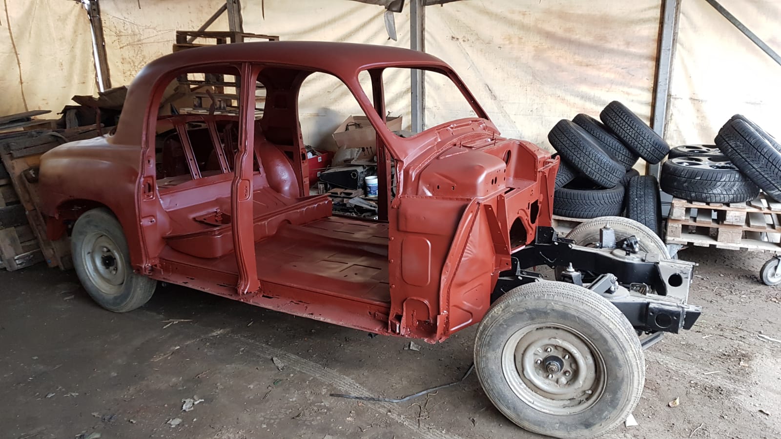 Karosserie grundiert